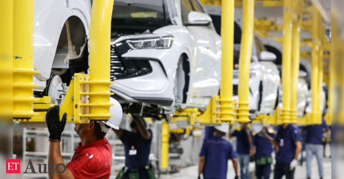 सूत्रों का कहना है कि ब्राज़ील के शीर्ष श्रम निरीक्षक को चीन की BYD को 'गंदी सूची' में जोड़ने के लिए निकाल दिया गया