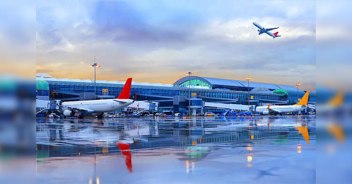 Airlines cancel flights amid Middle East conflict