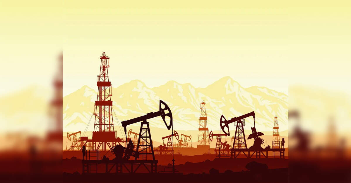 India crude oil production falls for 11th year, gas declines again