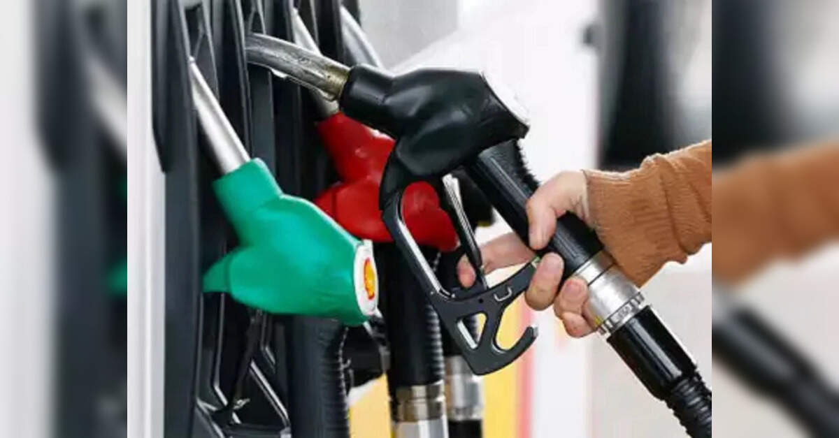 No fuel shortage in Karnataka, oil firms urge public to avoid panic buying