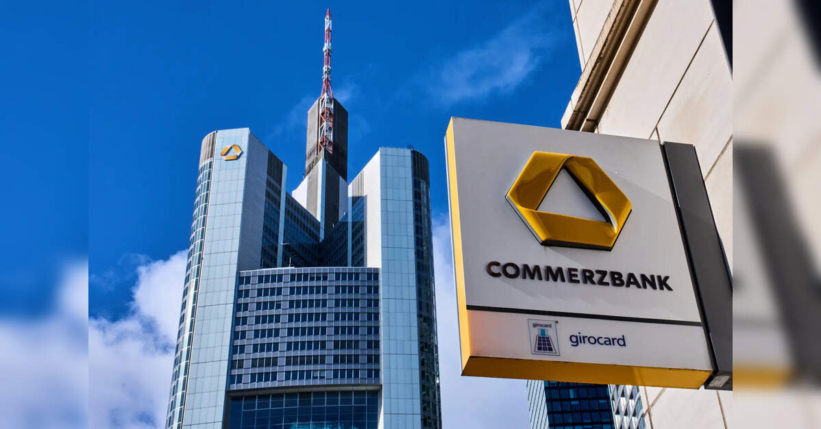 Commerzbank nears agreement on job cuts: Report