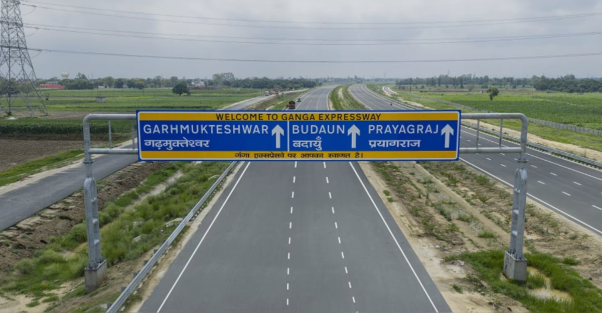 Manufacturing hub to emerge along Ganga Expressway; ₹46,660 crore investment plans in 12 UP districts