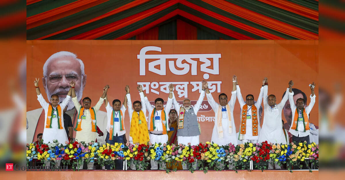 Modi's oath claim in Bengal, Mamata's roadshow set stage on final campaign day