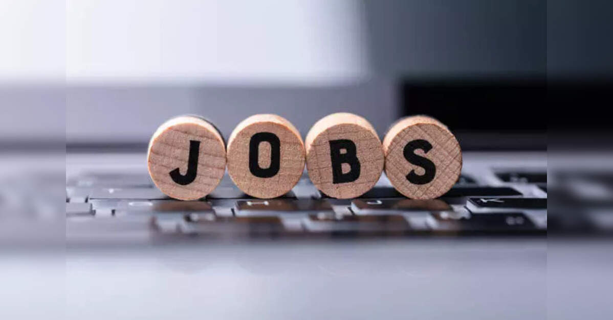 Brazil creates more formal jobs than expected in March