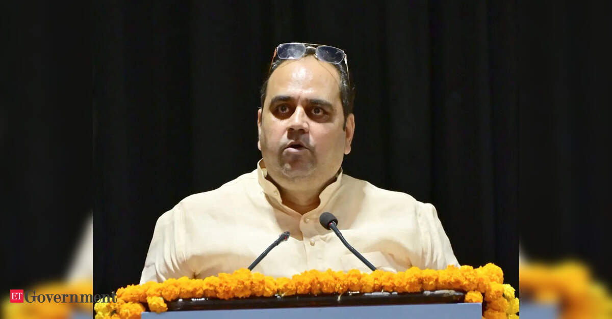 Delhi govt has arranged drinking water on 3,000 buses: Transport minister