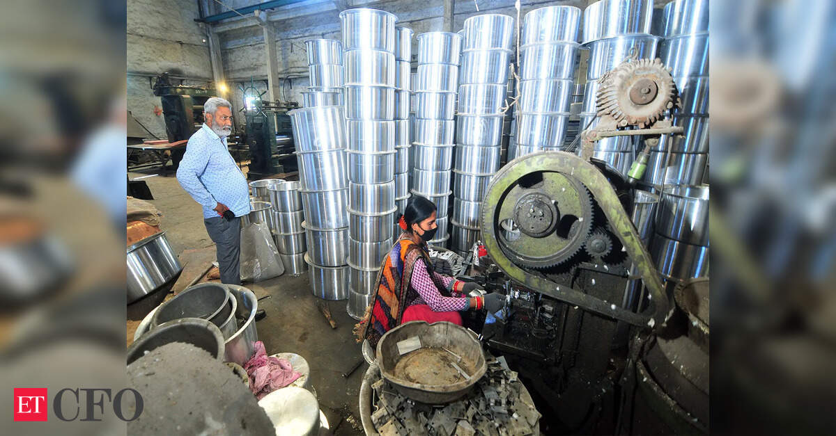 India labour market remodels itself bit by bit as agri slowly cedes ground, workforce moves on