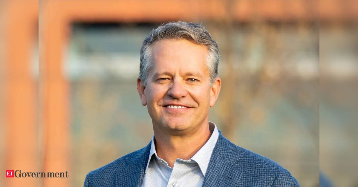 Walmart CEO meets Indian startup founders to boost exports