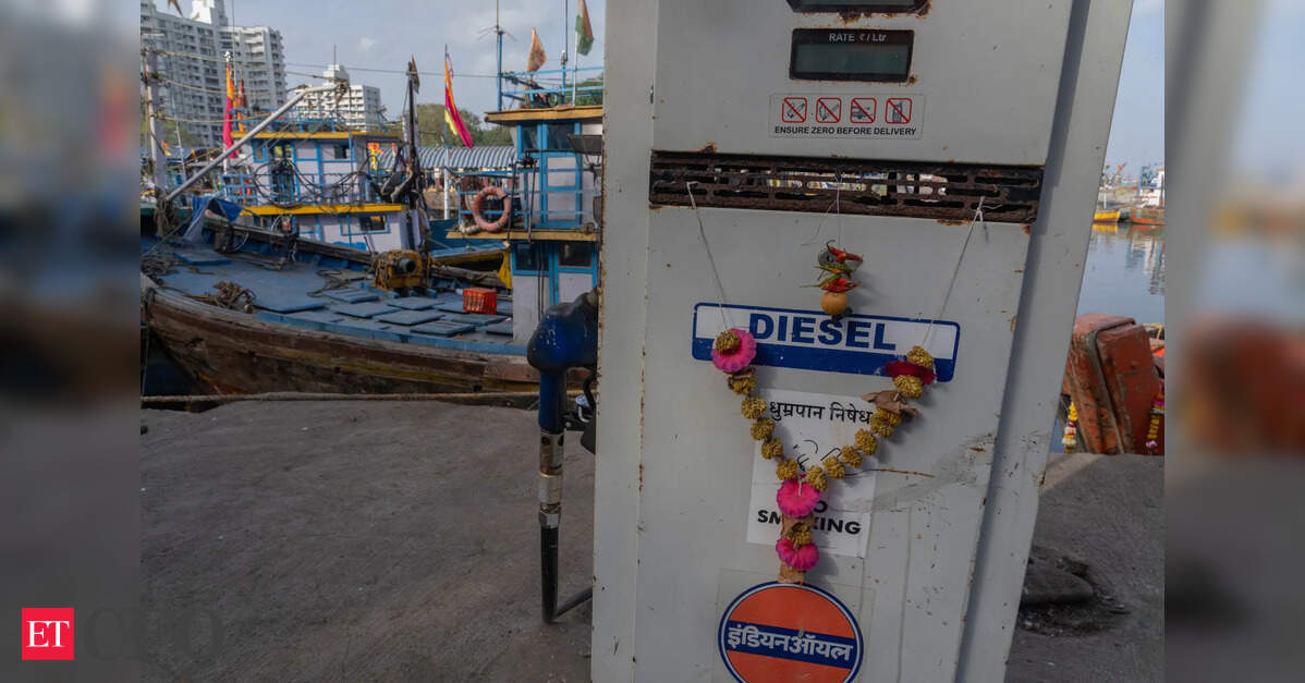India wholesale inflation jumps to 8.3%, highest in 3-1/2 years on oil shock