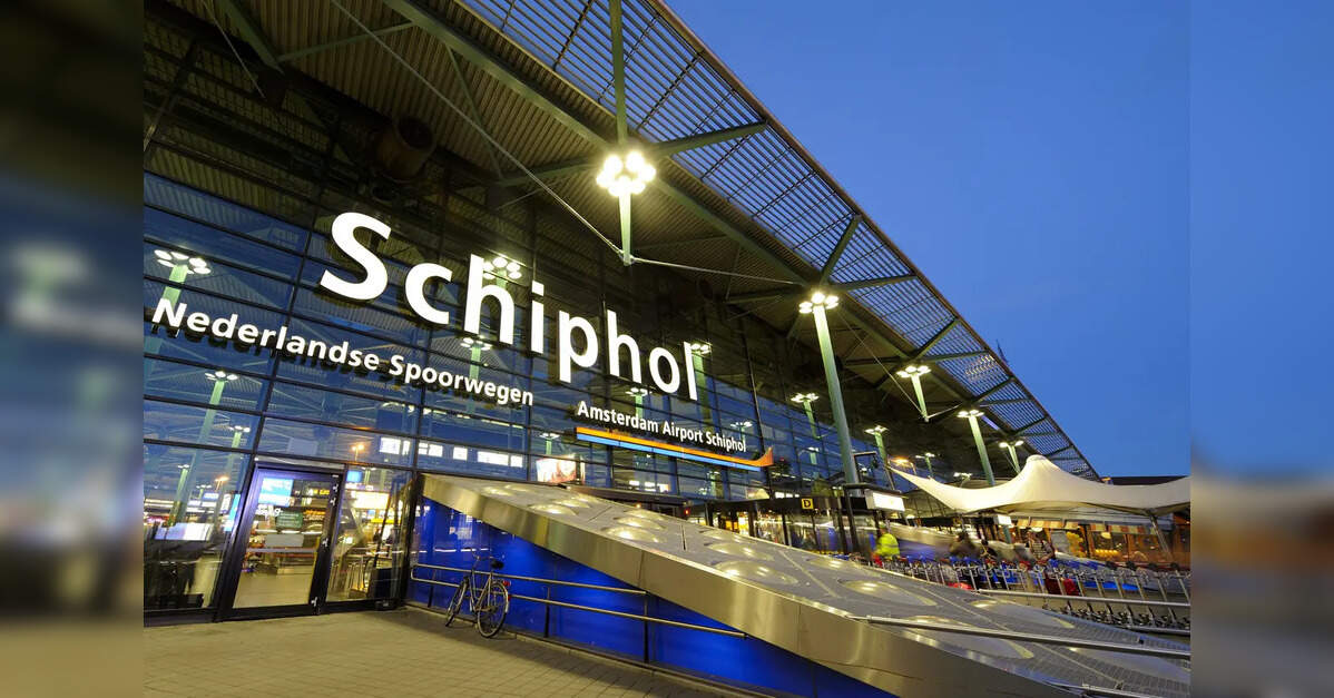 Hundreds miss flights as Amsterdam's Schiphol Airport hit by long security queues