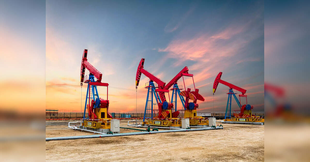 Russian oil prices in roubles down 11% in May so far from April