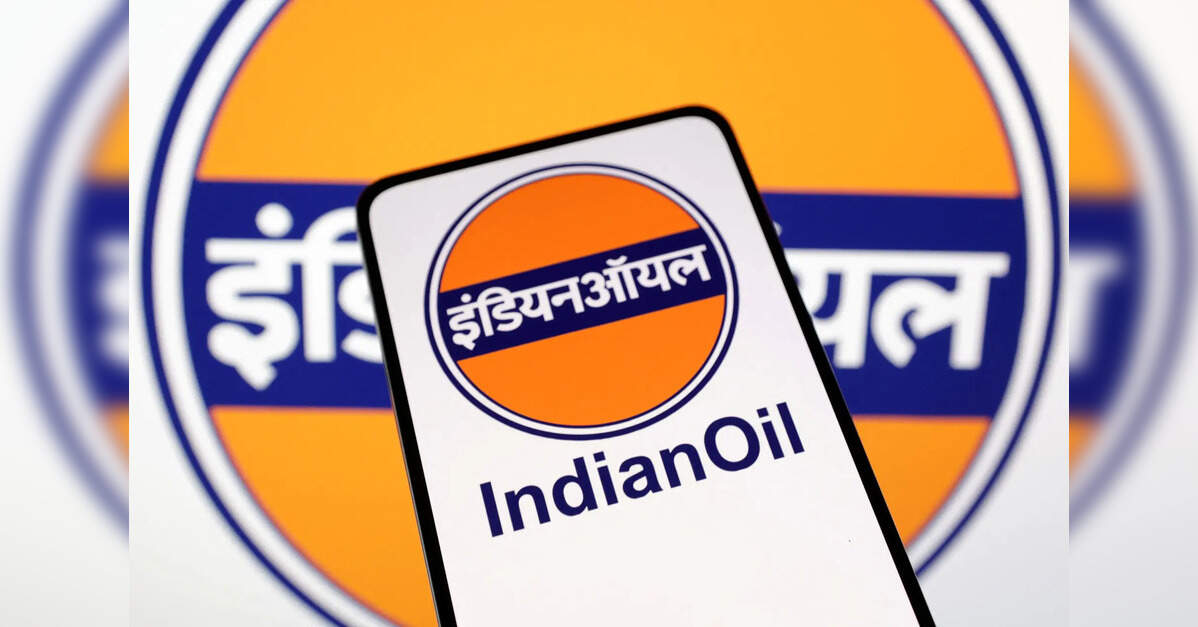 Indian Oil Corp buys 5 million barrels of crude from West Africa, West Asia, sources say