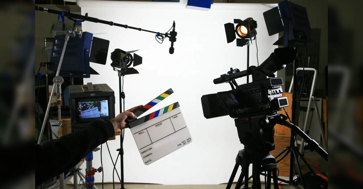 SAG-AFTRA and studios reach AI protections agreement