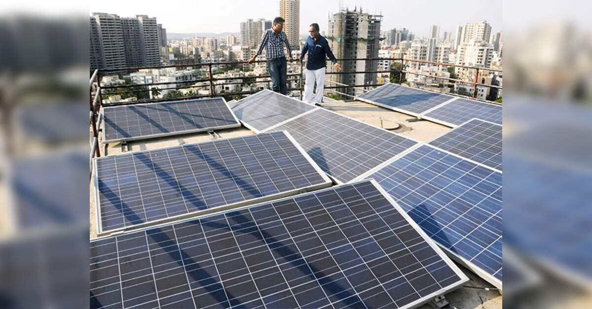 Delhi's expanding solar footprint; 23000 rooftops meet daily power needs of 2 lakh households