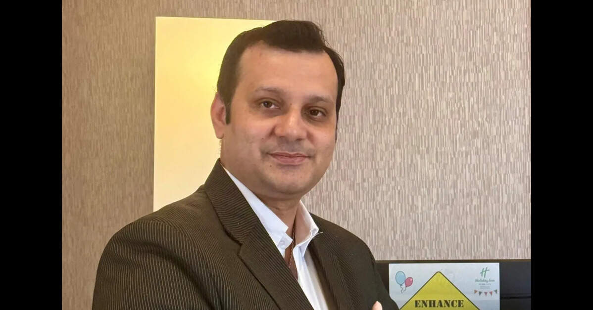 Holiday Inn Bengaluru Racecourse elevates Saurav Banerjee to director of rooms