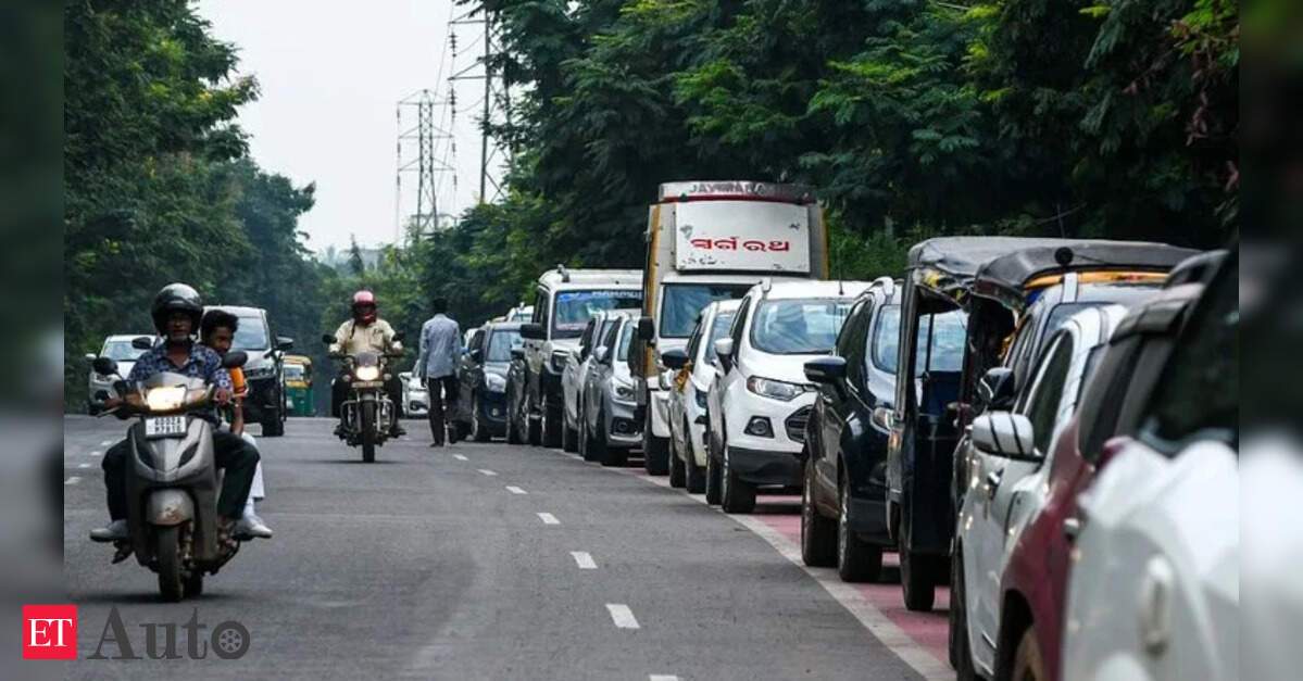 Odisha orders time-bound highway safety measures, targets illegal parking