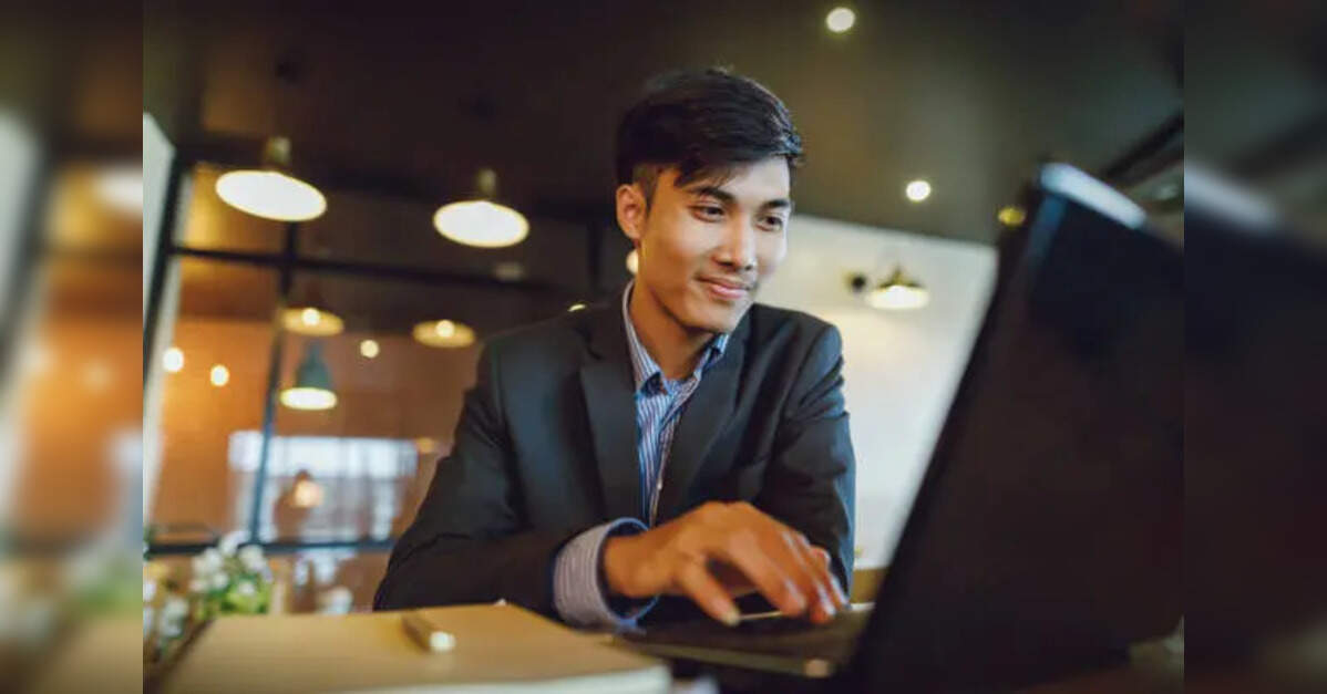 Majority of Filipinos would move abroad for work, highlighting growing talent retention challenge