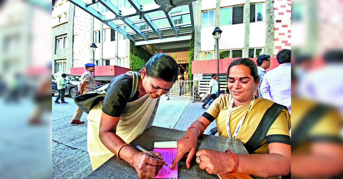Transwoman Pune Municipal Corporation guard scores 80% in SSC