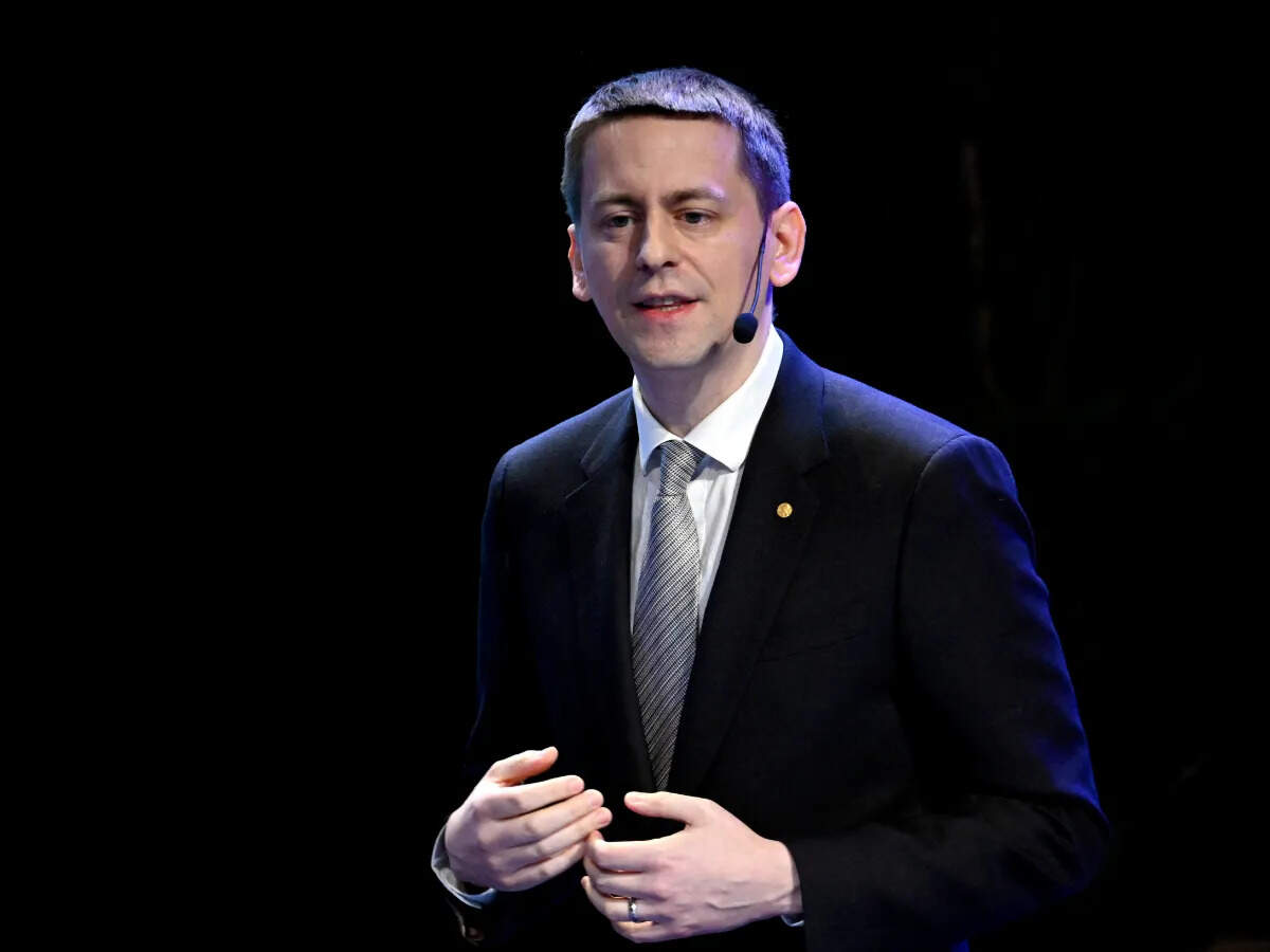Nobel Laureate John Jumper jumps to Anthropic from Google’s DeepMind
