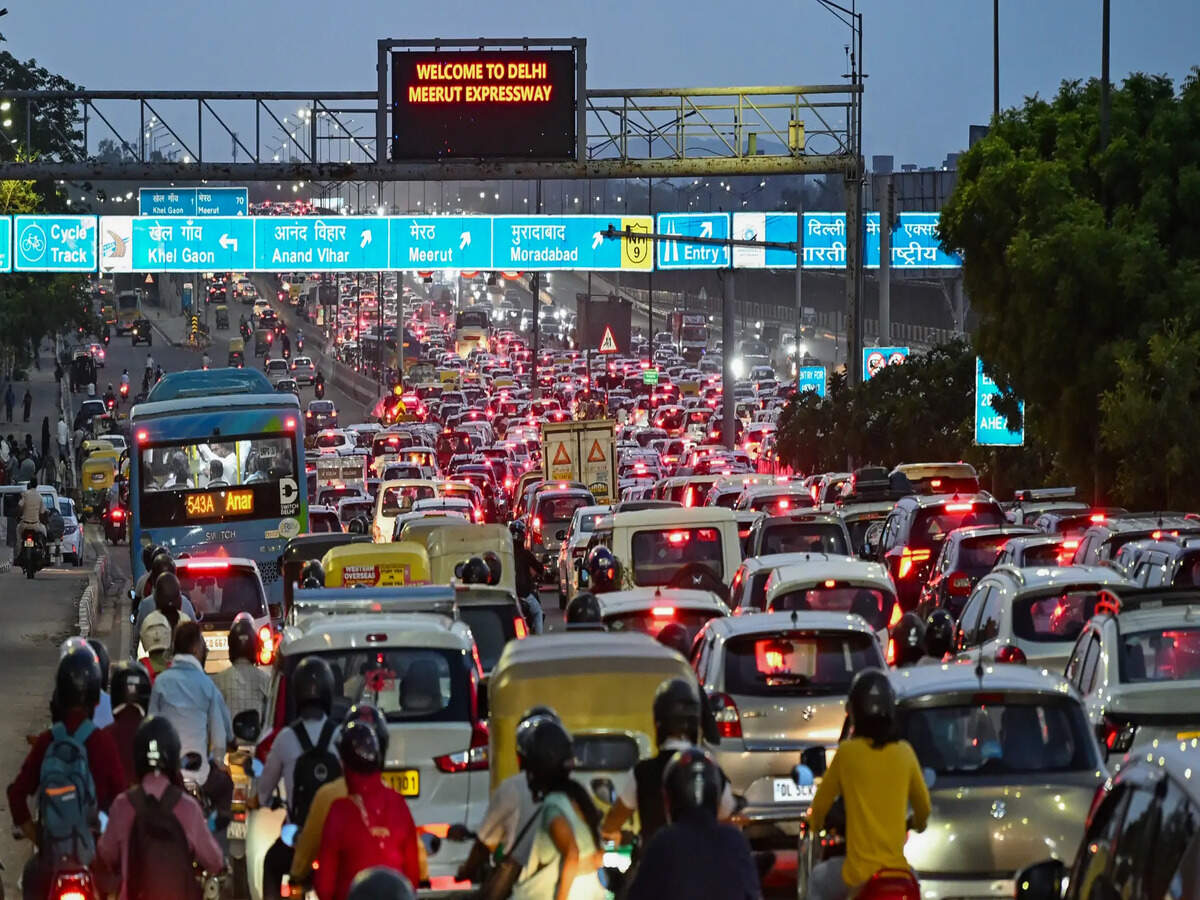 Delhi Traffic Police: 25% of traffic fixes shelved as many areas run out of  road, ETInfra