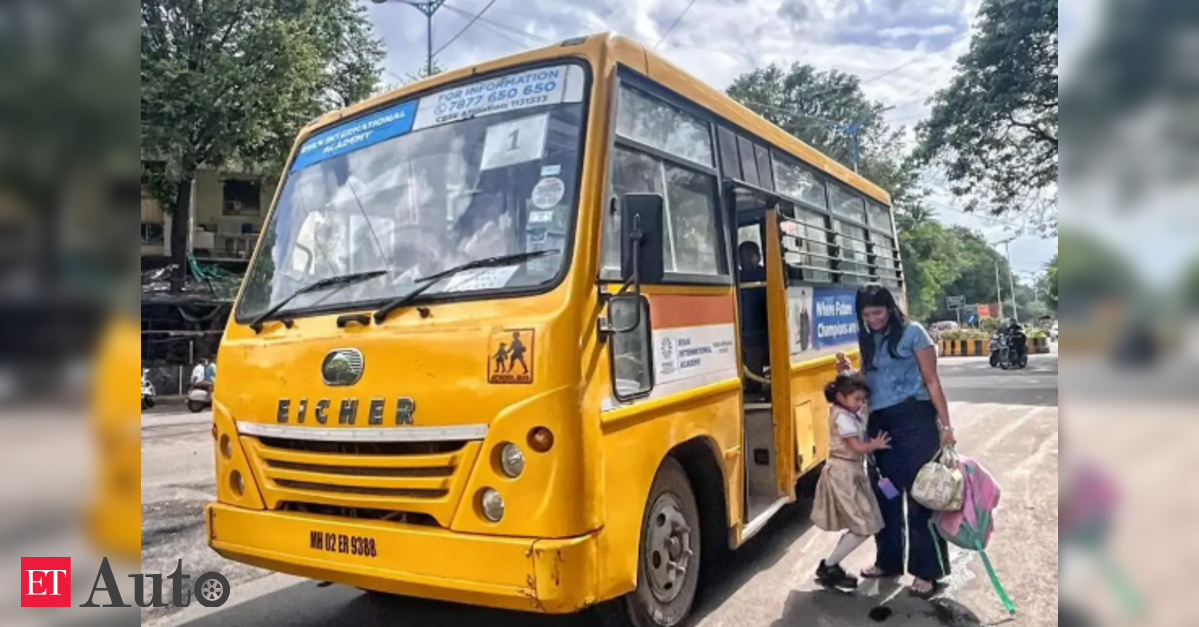 Over 800 school buses, vans in Pune running without fitness certificates