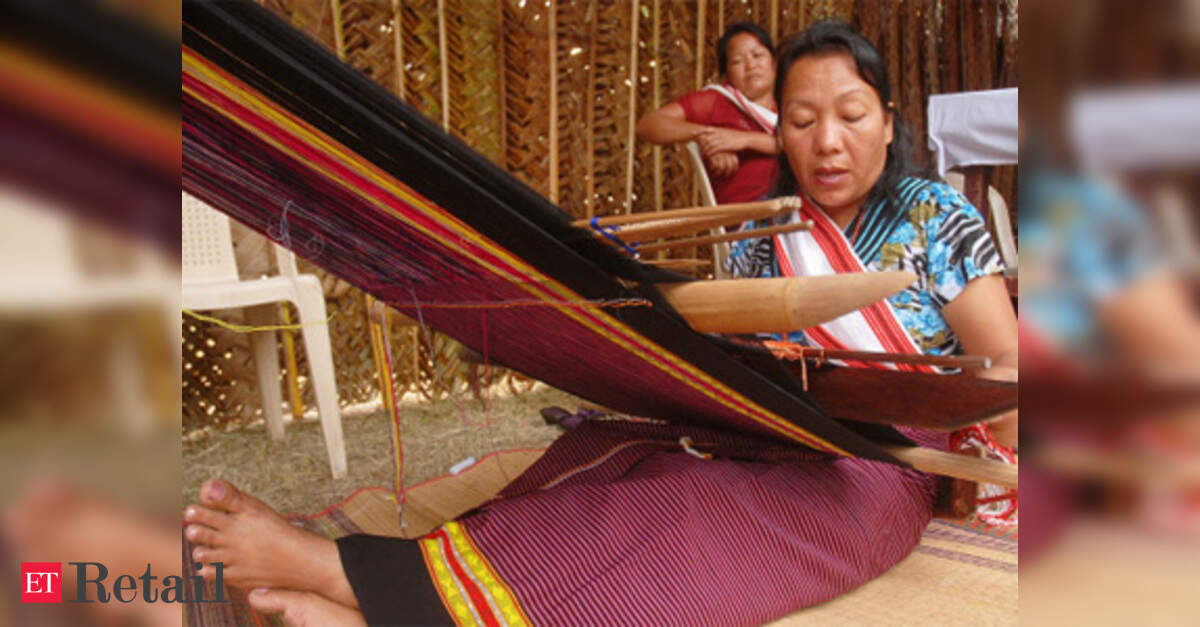 Govt aims to raise weavers' annual income to Rs 6 lakh, launches handloom tech centre