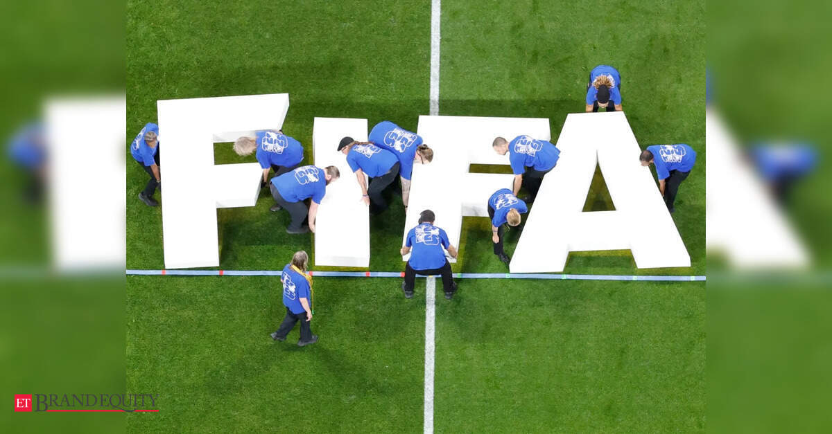 FIFA 2.0: Here come The Footfall Strikers