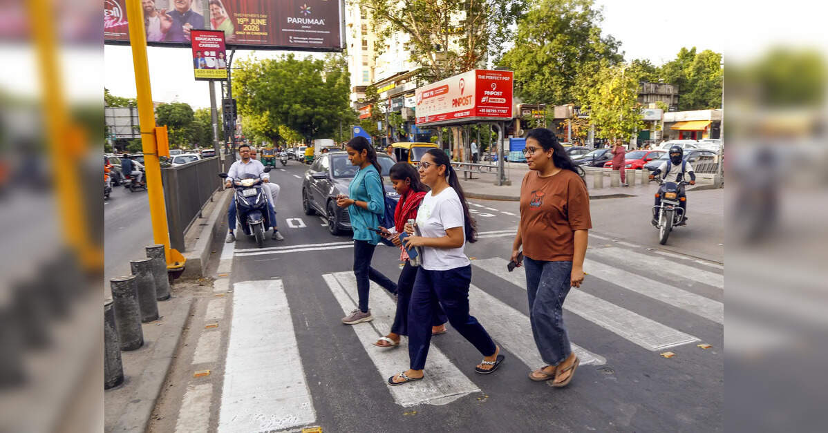 After six month delay, smart flap parking system launched on Ahmedabad's CG road