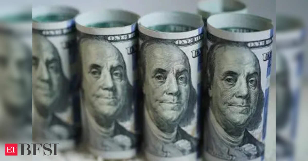 RBI may use FCNR inflows to shrink its $136.8 billion forward book