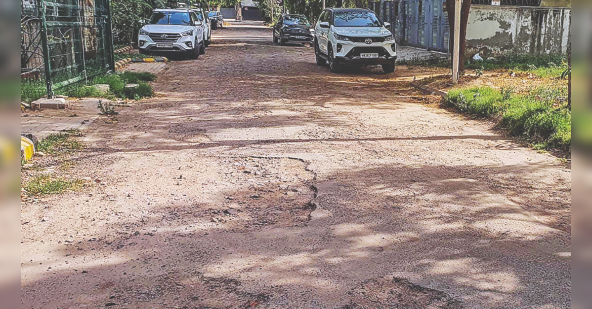 Pune's Range Hills roads riddled with potholes, residents, defence personnel demand repairs