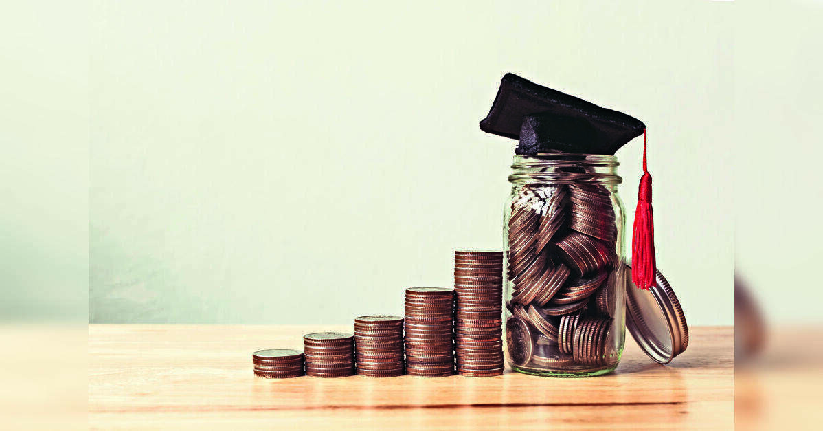 Maharashtra Govt Asks Fee Regulator to Review 3x Fee for Institutional Quota Students