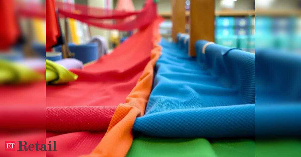 Textiles ministry plans 5,000-10,000 new exporters in 2-3 years