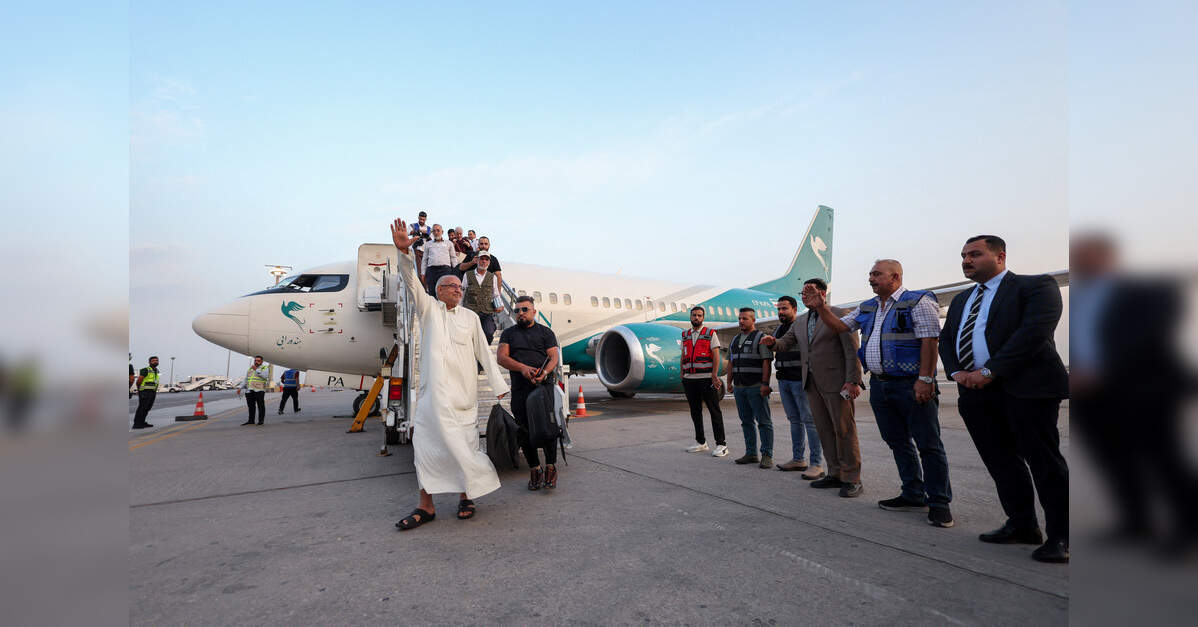 Iranian airlines resume flights to Najaf, Iraq after US exemption