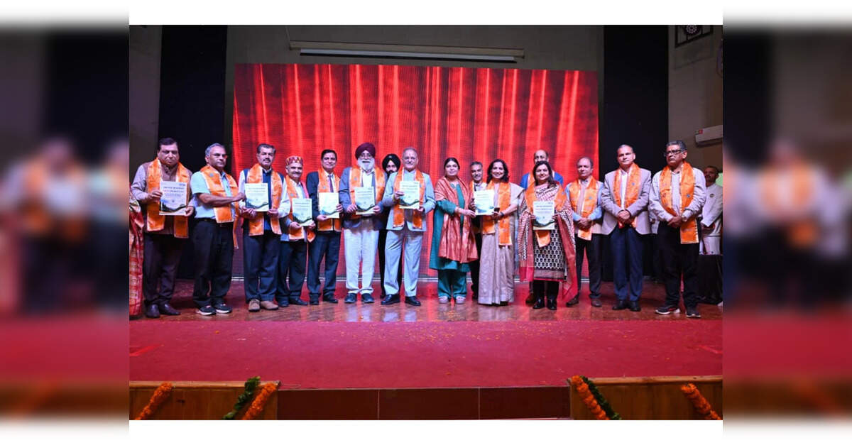 Himachal Pradesh Governor Launches 100-Day Youth Development Roadmap ...