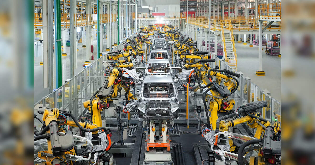 After hybrid car deal, EU needs to rebalance China trade in other sectors, says European Economic Commissioner