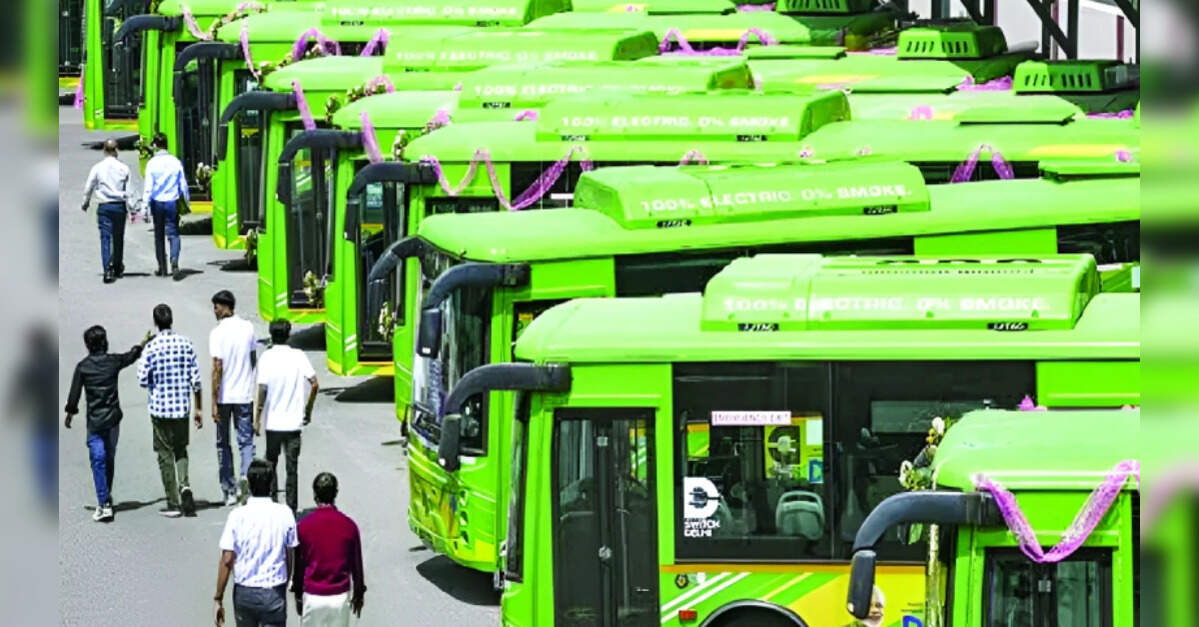 DTC Collaborates with IIT Kanpur to Revolutionize Bus Management with ...