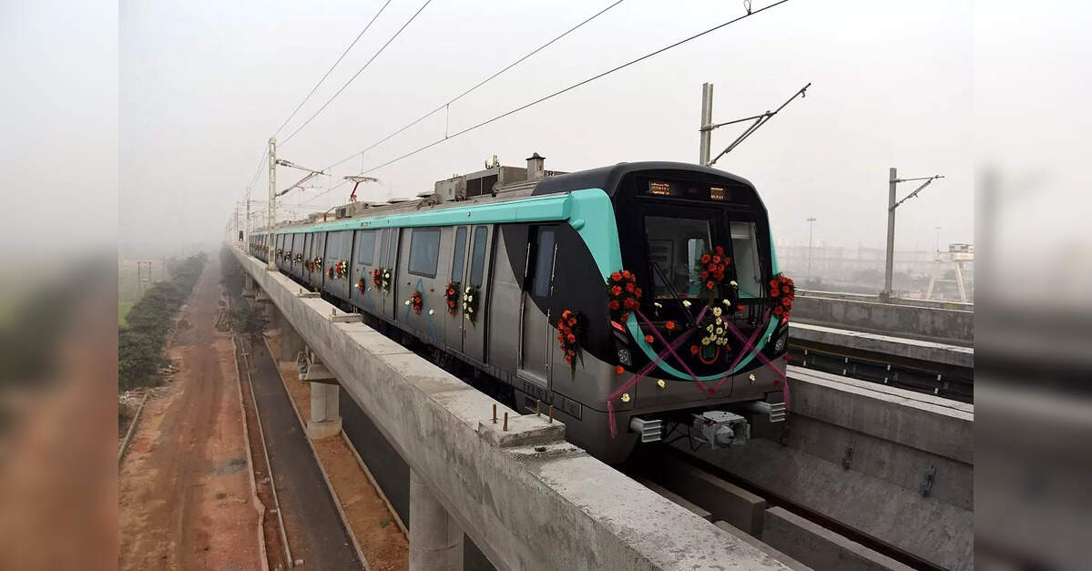 Noida Metro Daily Ridership: Noida Metro Achieves Record 1.05 Lakh ...