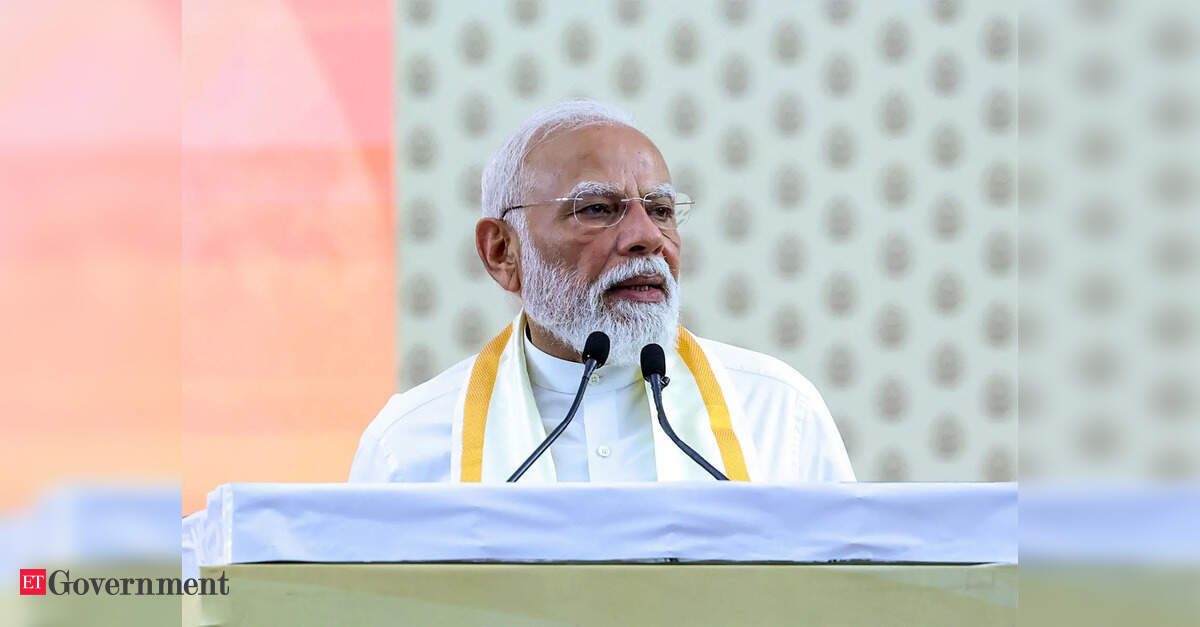 PM Modi Gujarat Visit: PM Modi to Launch Banas Dairy Projects and ...