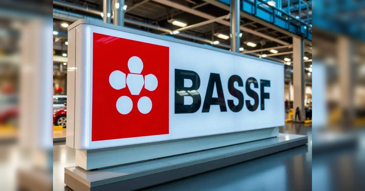 BASF CEO Confirms Ongoing Restructuring and Job Cuts Amid Cost-Cutting ...