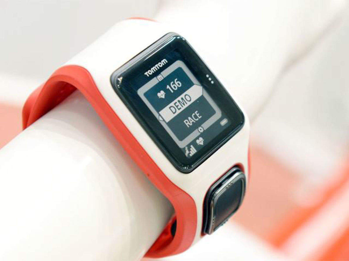 TomTom to sell GPS Sport Watches in India through Flipkart Retail