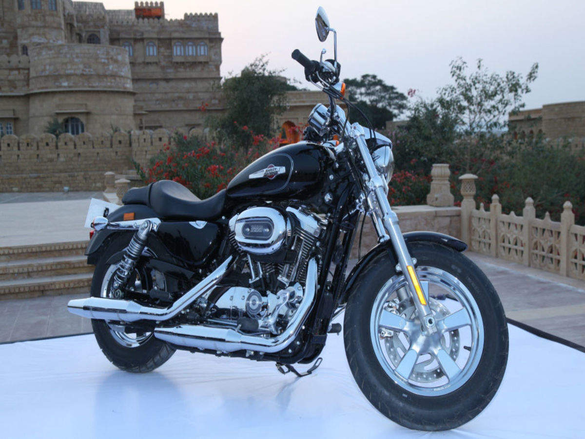 Harley Davidson launches new 2016 Sportster 1200 Custom; priced at