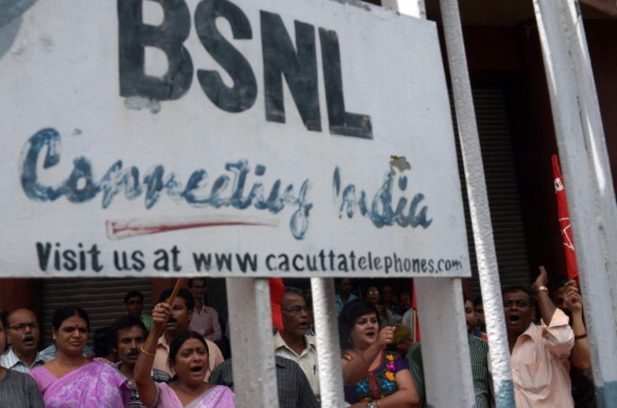 Plea against loss caused by BSNL officials: HC for CBI's reply, Telecom News, ET Telecom