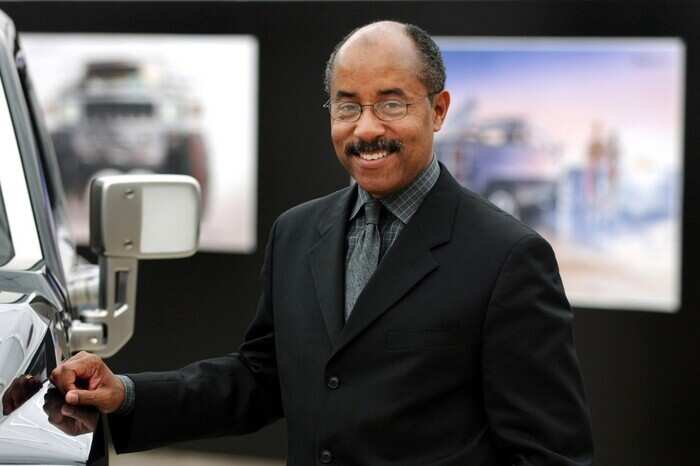 Former General Motors design head to enter Automotive Hall of Fame, Auto News, ET Auto