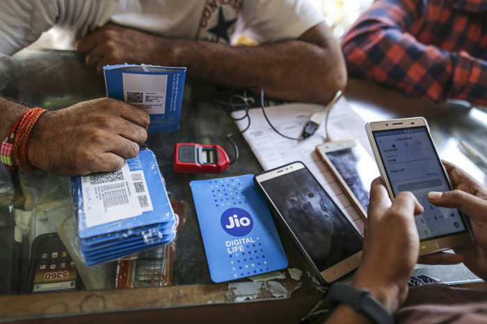 Reliance Jio pips Huawei to become largest data card vendor in second half