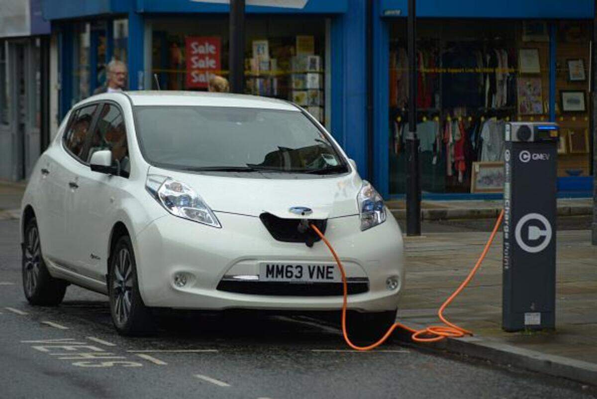 nissan leaf e pedal