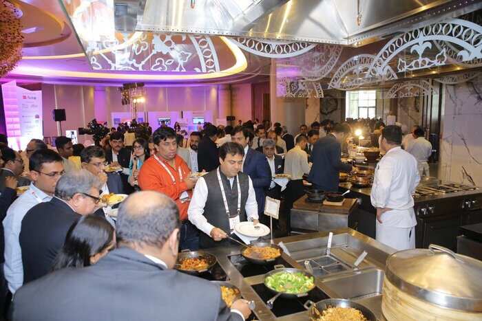 ETAuto Retail Forum: A Starry Affair (In Pictures) - Food for thought ...