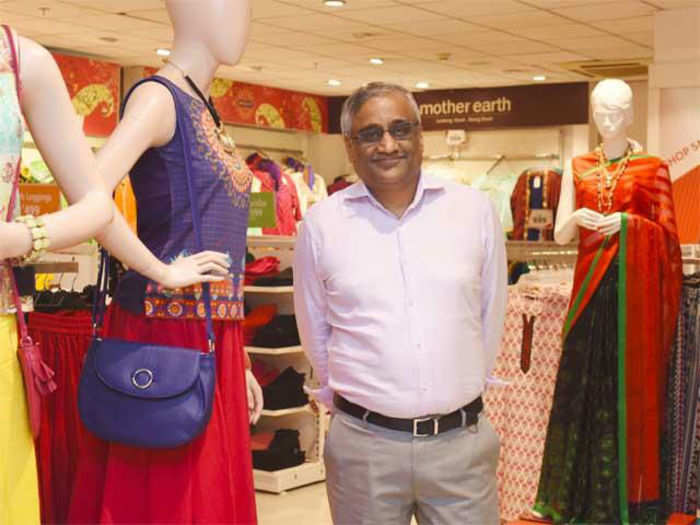 Online retail has a threat from us, we don't: Kishore Biyani