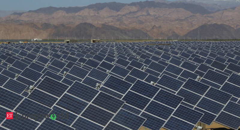 uttar-pradesh-to-set-up-10-700-mw-solar-plants-in-five-years-minister