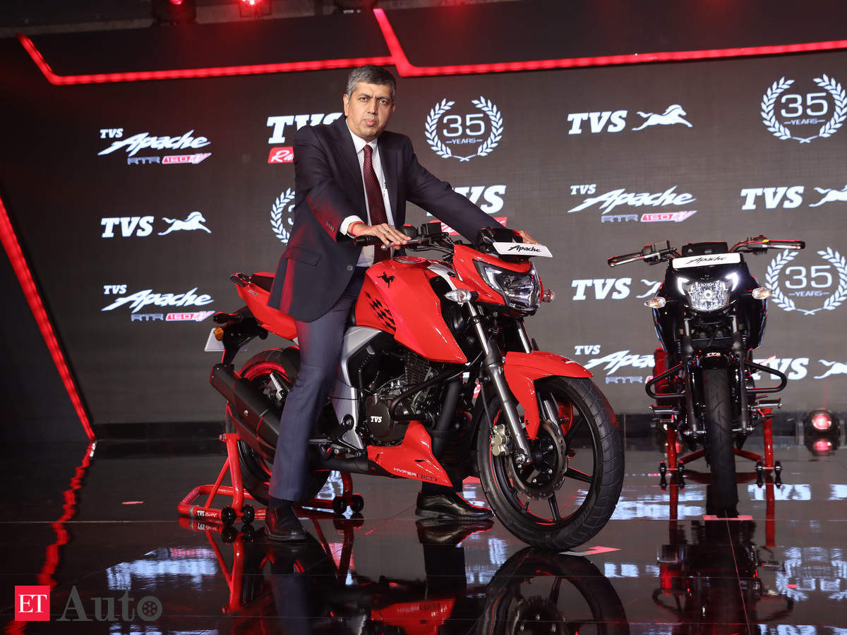 Tvs Motor Company Tvs Motor Launches 18 Apache Rtr 160 4v At Rs 81 490 Auto News Et Auto