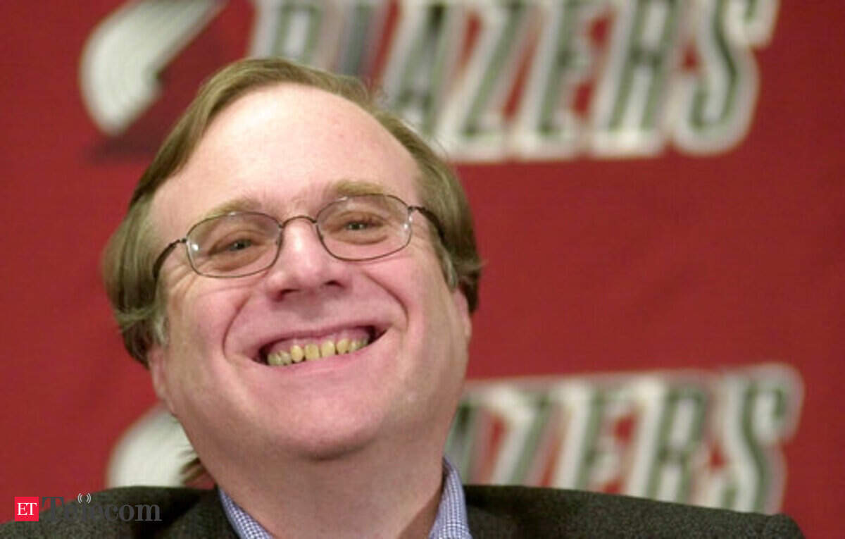 Microsoft cofounder Paul Allen dies of cancer complications at 65, ET