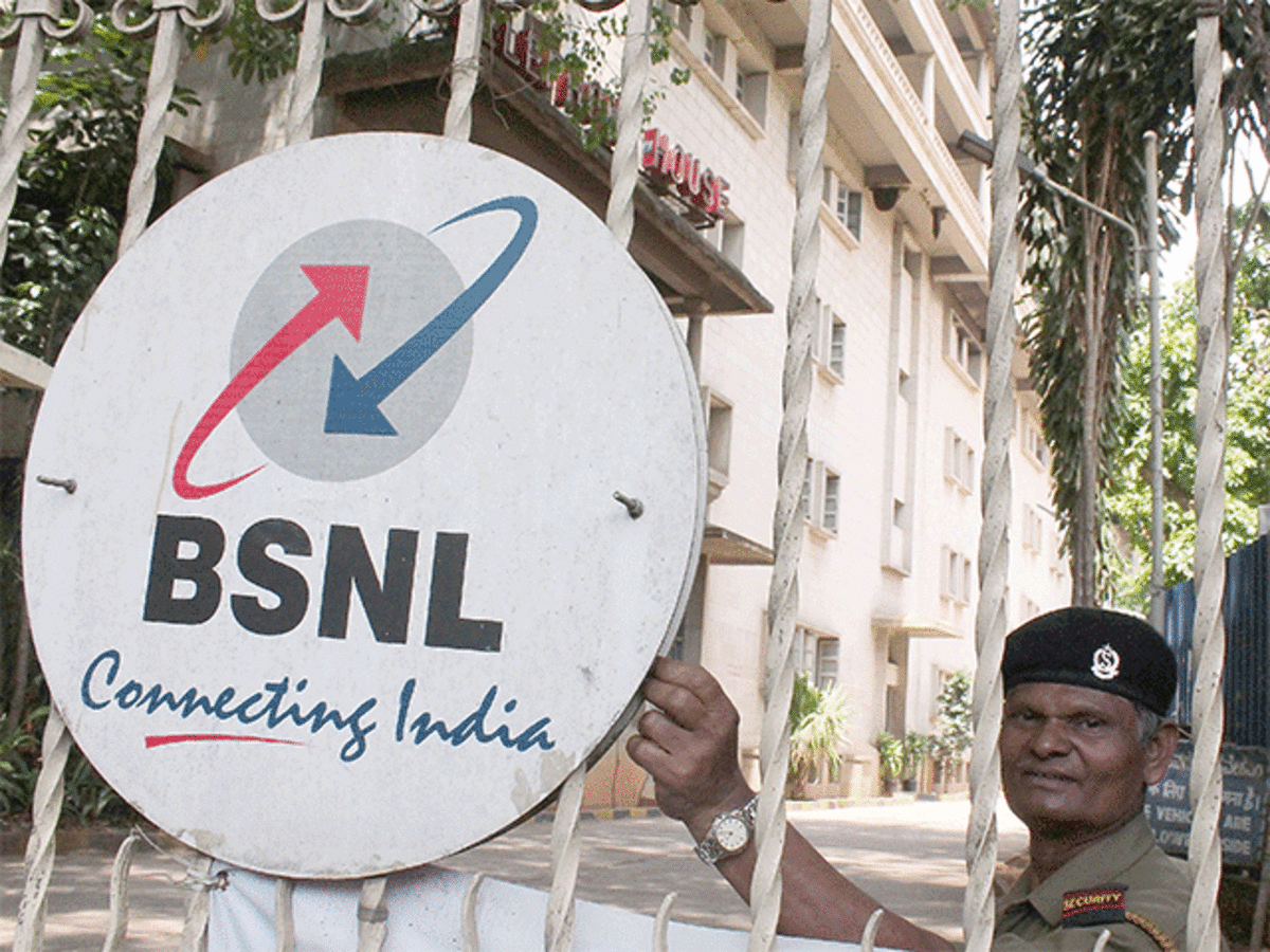 Bsnl Counters Jio This Diwali With Rs 1699 Rs 99 Annual Plans Telecom News Et Telecom